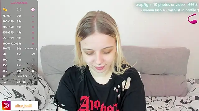 Alice Halle online show from 03/08/25, 08:44