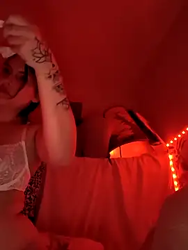 Linalicious online show from 11/08/25, 04:40