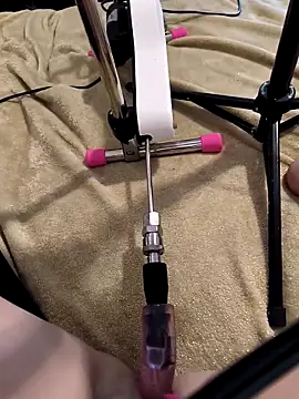 Linalicious online show from 03/08/26, 08:51