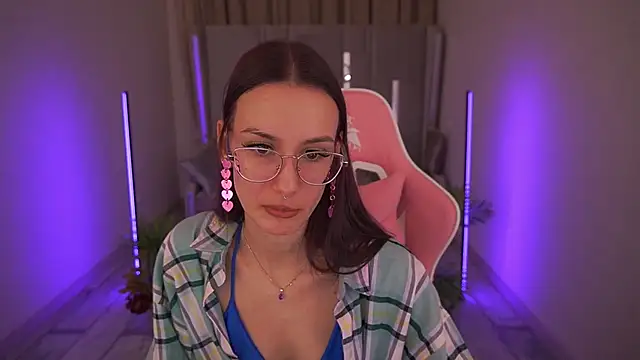 CozyMell online show from 03/03/25, 02:04