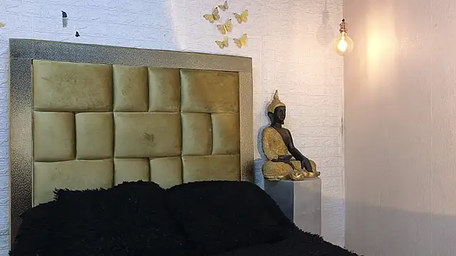 ximenawilliamss online show from 02/08/26, 09:07