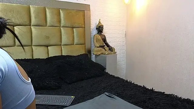 ximenawilliamss online show from 02/12/26, 08:04