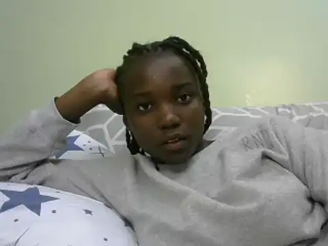 Snapshot of Latiffagodess chatting on 01/13/25, 11:52 Latiffagodess online show from 01/13/25, 11:52