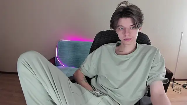 Snapshot of Liam_sexy1 chatting on 01/13/25, 04:50 Liam sexy1 online show from 01/13/25, 04:50