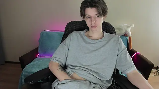 Snapshot of Liam_sexy1 chatting on 01/19/25, 01:33 Liam sexy1 online show from 01/19/25, 01:33