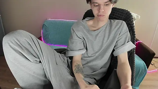 Snapshot of Liam_sexy1 chatting on 02/01/25, 04:11 Liam sexy1 online show from 02/01/25, 04:11