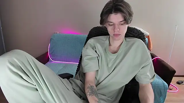 Snapshot of Liam_sexy1 chatting on 02/09/25, 08:22 Liam sexy1 online show from 02/09/25, 08:22