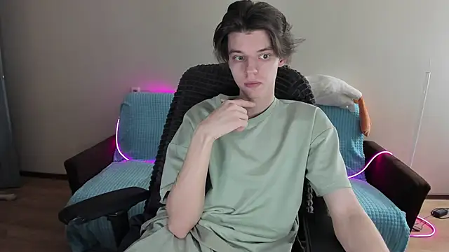 Snapshot of Liam_sexy1 chatting on 02/10/25, 02:26 Liam sexy1 online show from 02/10/25, 02:26