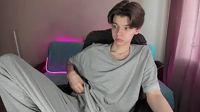 Snapshot of Liam_sexy1 chatting on 03/09/25, 01:37 Liam sexy1 online show from 03/09/25, 01:37