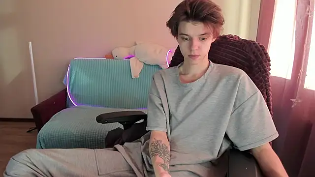 Snapshot of Liam_sexy1 chatting on 03/22/25, 03:20 Liam sexy1 online show from 03/22/25, 03:20