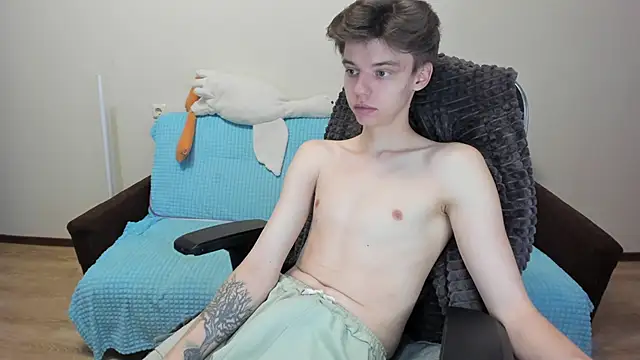 Snapshot of Liam_sexy1 chatting on 10/17/25, 06:27 Liam sexy1 online show from 10/17/25, 06:27