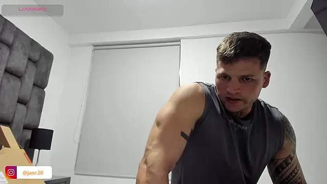 Jaor owens20 online show from 11/11/25, 01:49