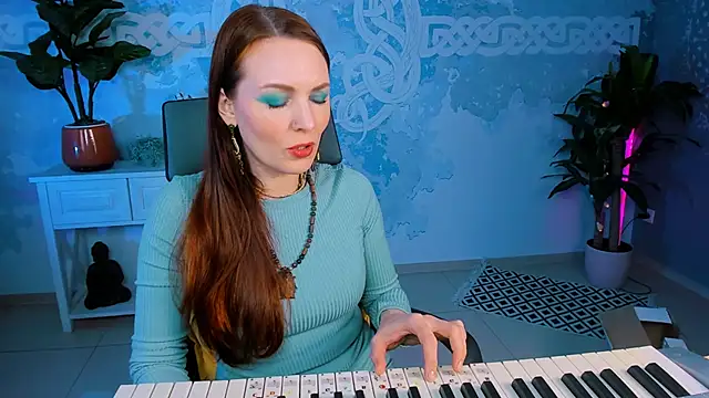 VandaRossi online show from 01/29/25, 02:21