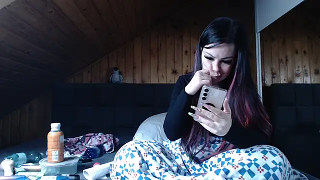 BoeseMoni1998 online show from 11/07/25, 08:03