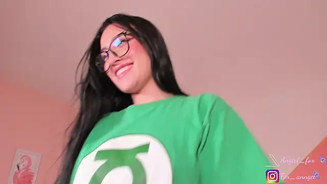 angeel fox online show from 11/09/25, 06:23