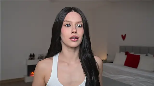 ella twinkl online show from 03/22/26, 06:33