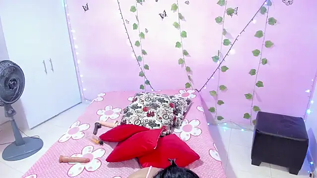 ambersmitx online show from 12/27/24, 02:22