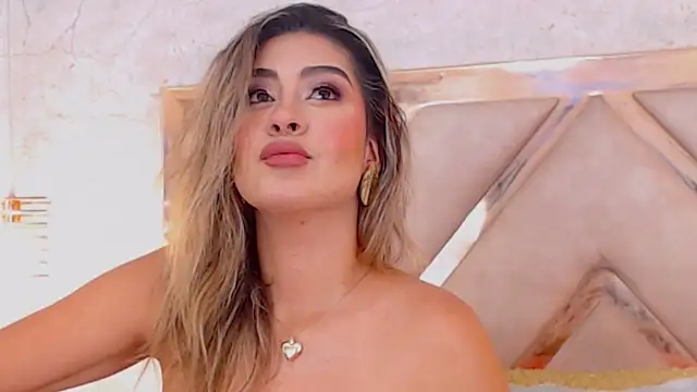 Snapshot of JoannaStanford chatting on 11/07/25, 11:16 JoannaStanford online show from 11/07/25, 11:16