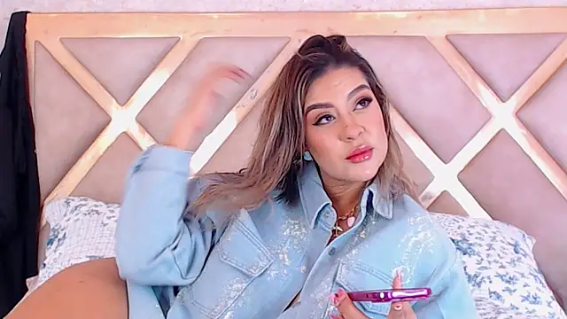 Snapshot of JoannaStanford chatting on 02/15/26, 09:55 JoannaStanford online show from 02/15/26, 09:55