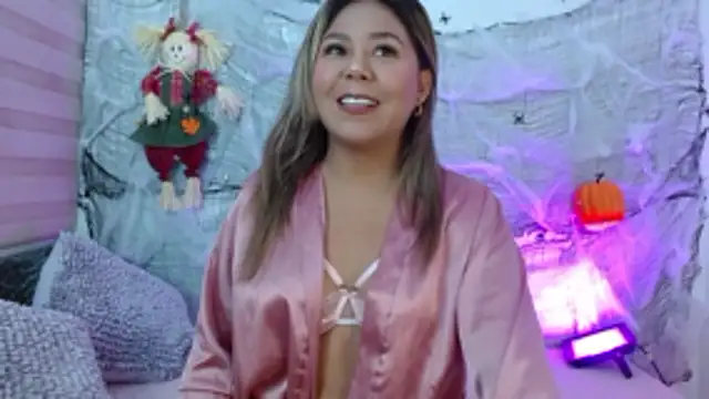 AriannaTorres online show from 10/20/25, 12:05