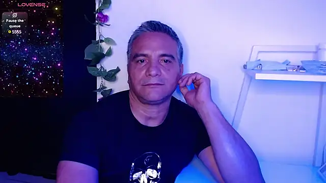 golden punisher online show from 01/15/25, 08:09