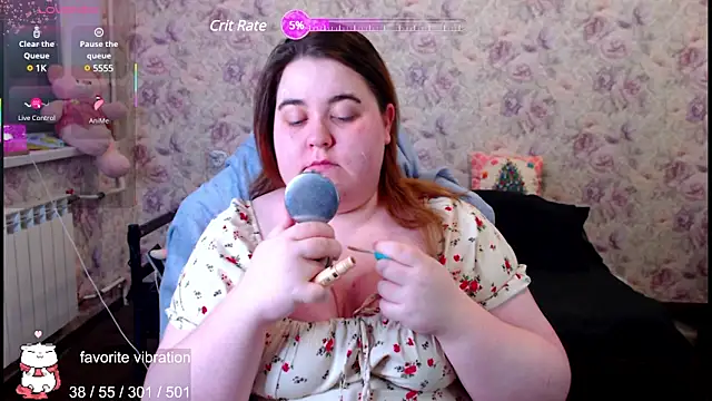 Snapshot of Estelle_Hicks chatting on 03/17/25, 06:21 Estelle Hicks online show from 03/17/25, 06:21