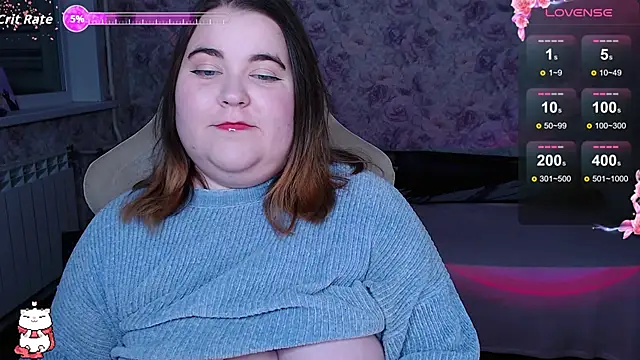 Snapshot of Estelle_Hicks chatting on 10/10/25, 06:18 Estelle Hicks online show from 10/10/25, 06:18