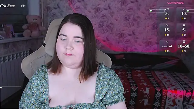 Estelle Hicks online show from 02/25/26, 06:28