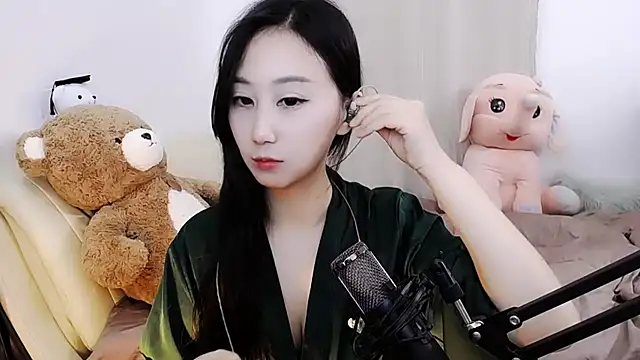 Alcohol 1 online show from 12/30/24, 01:25