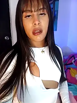 Snapshot of LittleEmmaa chatting on 02/03/26, 06:40 LittleEmmaa online show from 02/03/26, 06:40