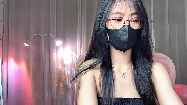  minji bae online show from 04/19/26, 05:23