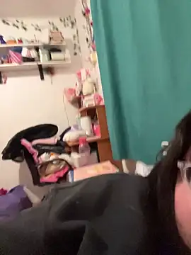 indiegirl666 online show from 04/21/26, 04:19