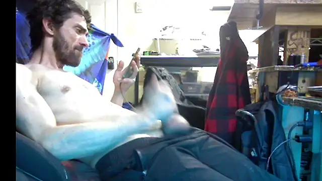 slendt94 online show from 02/23/25, 04:13