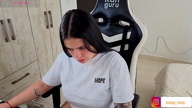 Victoryyy  online show from 03/25/26, 04:13