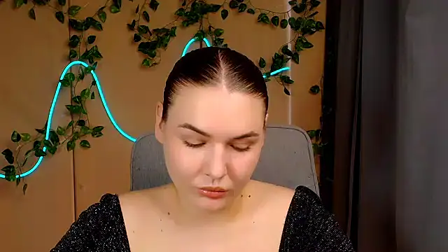 Snapshot of Glory_air chatting on 05/11/26, 06:41 Glory air online show from 05/11/26, 06:41