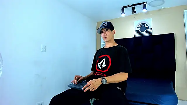 Jhonn Rhyss online show from 12/27/24, 02:36