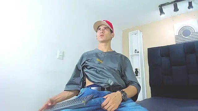 Jhonn Rhyss online show from 01/04/25, 02:46