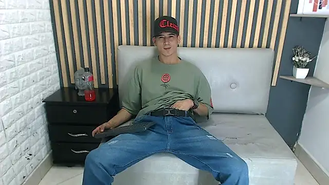 Jhonn Rhyss online show from 01/23/25, 02:23