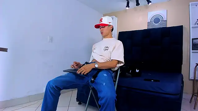 Jhonn Rhyss online show from 02/27/25, 02:21