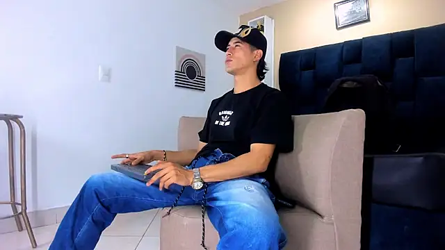 Jhonn Rhyss online show from 10/11/25, 03:06