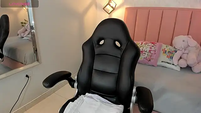 SUNNYCYRUS online show from 03/14/25, 07:34