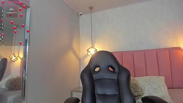 SUNNYCYRUS online show from 02/09/26, 12:53