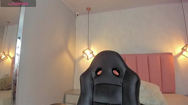 SUNNYCYRUS online show from 02/11/26, 11:37