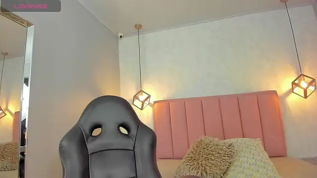 SUNNYCYRUS online show from 02/27/26, 12:27