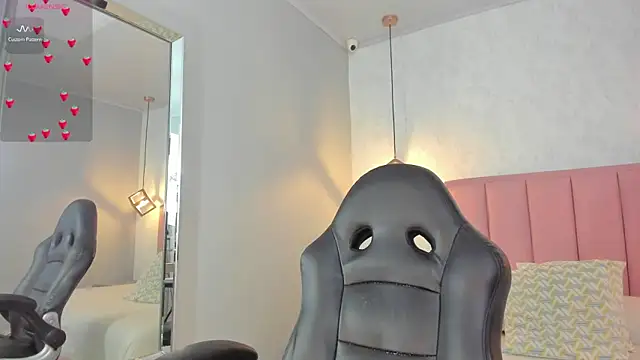 SUNNYCYRUS online show from 03/19/26, 01:04