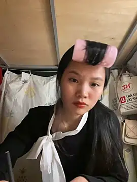 Snapshot of Be-MyMy chatting on 02/07/25, 10:19 Be-MyMy online show from 02/07/25, 10:19