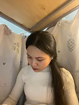 Snapshot of Be-MyMy chatting on 02/13/25, 01:26 Be-MyMy online show from 02/13/25, 01:26