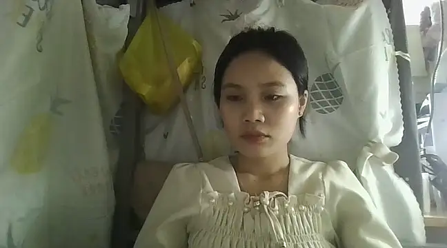 Snapshot of Be-MyMy chatting on 03/02/25, 12:54 Be-MyMy online show from 03/02/25, 12:54