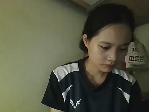 Snapshot of Be-MyMy chatting on 10/04/25, 09:29 Be-MyMy online show from 10/04/25, 09:29