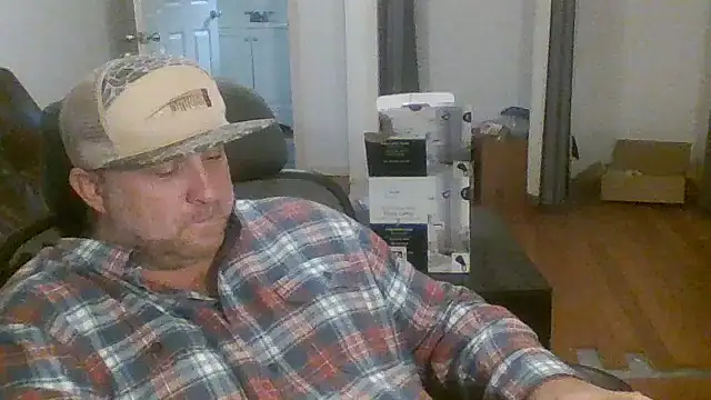 poundyouout69 online show from 12/22/25, 04:37